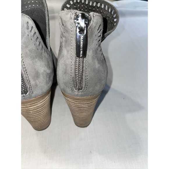 Vince Camuto Zip Back Bootie Women’s Size 4.5 M Gray Leather Block Heel Platform - Picture 12 of 12